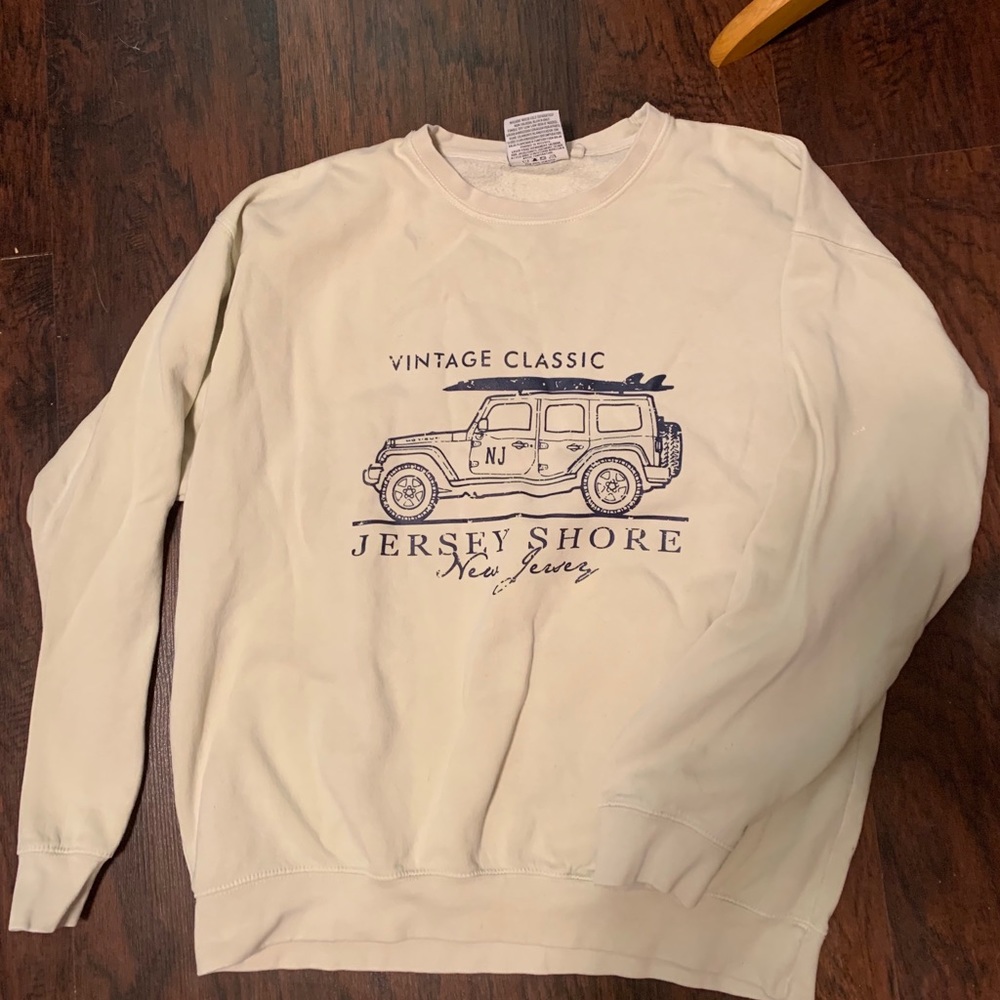 Vintage style crew neck